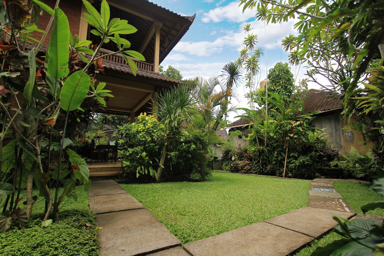 Ben's * Ubud