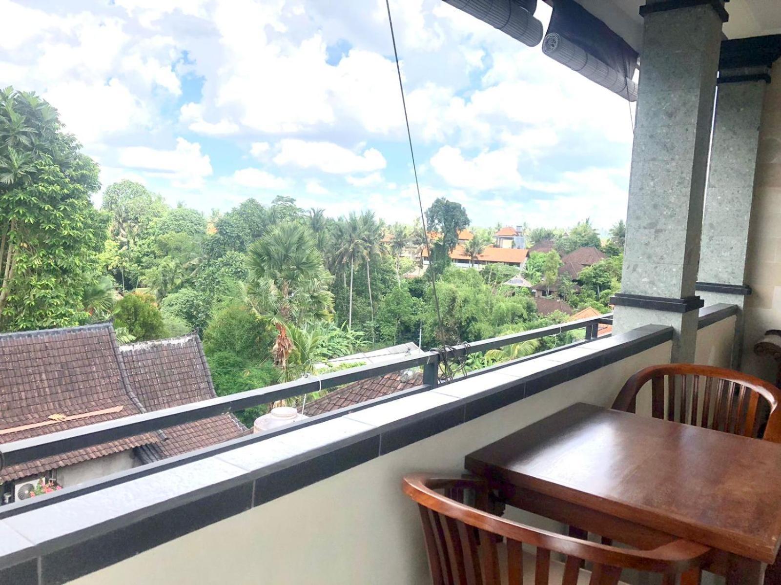 Ben's * Ubud